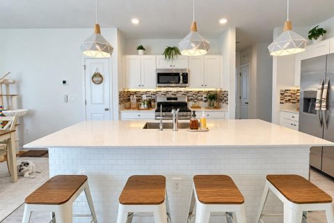 Villa ou maison à louer à Haines City, Floride: 3 chambres, 133.78 m2 № 2420384 - photo 2