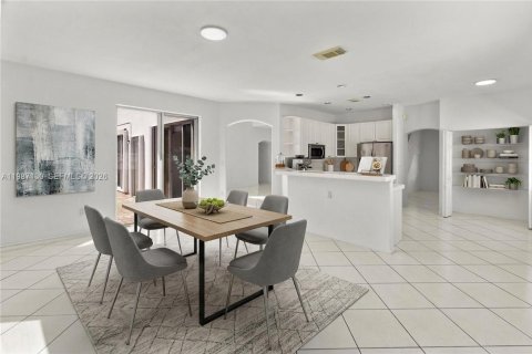 Casa en venta en Pembroke Pines, Florida, 4 dormitorios, 248.79 m2 № 2047752 - foto 17