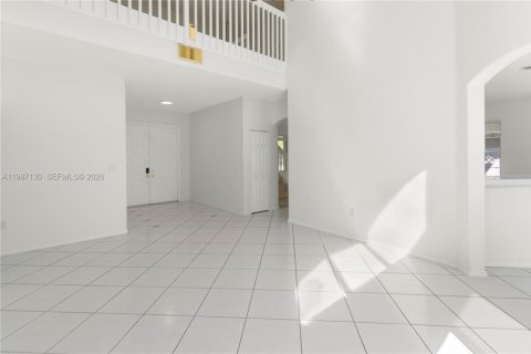 Casa en venta en Pembroke Pines, Florida, 4 dormitorios, 248.79 m2 № 2047752 - foto 6