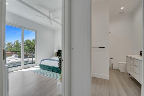 Touwnhouse à louer à Fort Lauderdale, Floride: 4 chambres, 223.43 m2 № 2322039 - photo 14