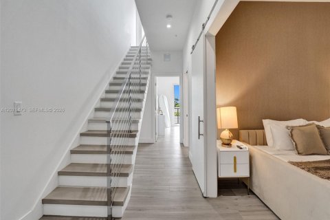 Touwnhouse à louer à Fort Lauderdale, Floride: 4 chambres, 223.43 m2 № 2322039 - photo 21