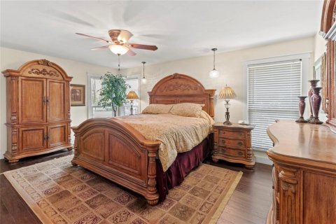 House in Bradenton, Florida 3 bedrooms, 237.27 sq.m. № 1682964 - photo 12