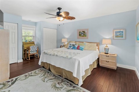 House in Bradenton, Florida 3 bedrooms, 237.27 sq.m. № 1682964 - photo 9