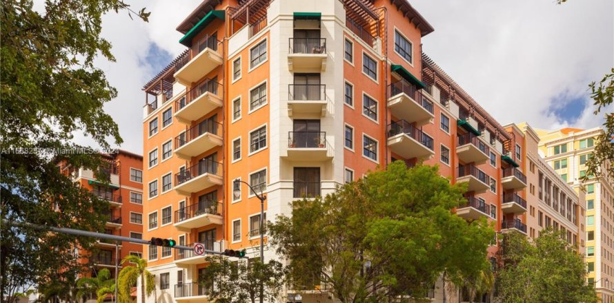 Condo in Coral Gables, Florida, 2 bedrooms  № 1384377