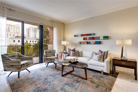 Condo in Coral Gables, Florida, 2 bedrooms  № 1384377 - photo 9