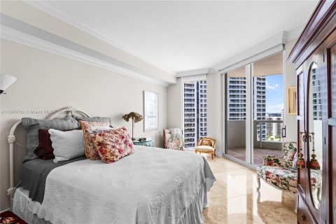 Condo in Aventura, Florida, 3 bedrooms  № 2055180 - photo 30