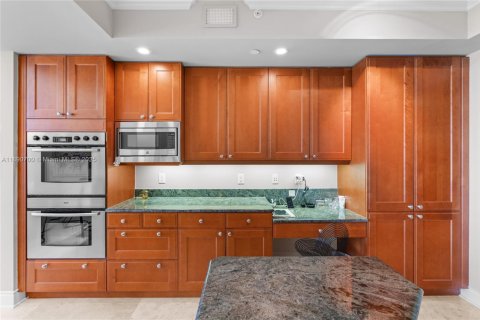 Condo in Aventura, Florida, 3 bedrooms  № 2055180 - photo 15