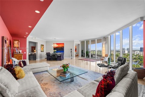 Condo in Aventura, Florida, 3 bedrooms  № 2055180 - photo 4