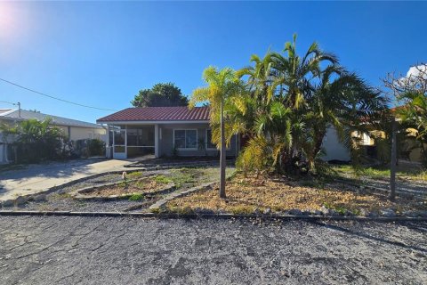 Villa ou maison à Saint Pete Beach, Floride 2 chambres, 119.84 m2 № 2431219