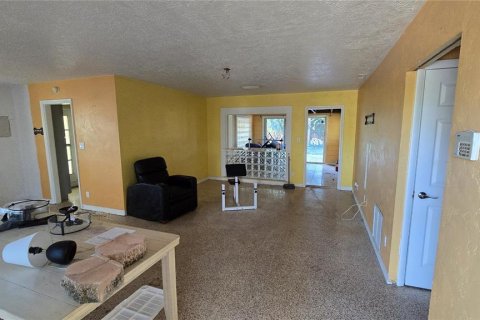 Villa ou maison à vendre à Saint Pete Beach, Floride: 2 chambres, 119.84 m2 № 2431219 - photo 13