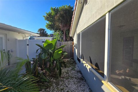 Villa ou maison à vendre à Saint Pete Beach, Floride: 2 chambres, 119.84 m2 № 2431219 - photo 7