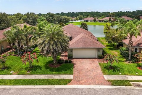 House in Palm Coast, Florida 3 bedrooms, 180.97 sq.m. № 2237894 - photo 8