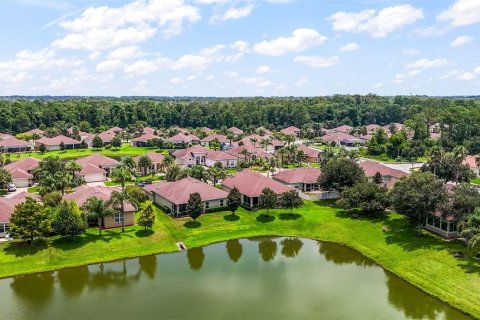 House in Palm Coast, Florida 3 bedrooms, 180.97 sq.m. № 2237894 - photo 17