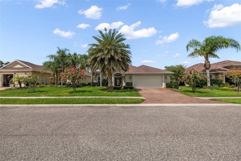 House in Palm Coast, Florida 3 bedrooms, 180.97 sq.m. № 2237894 - photo 12