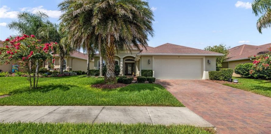House in Palm Coast, Florida 3 bedrooms, 180.97 sq.m. № 2237894
