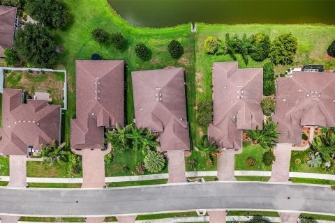 House in Palm Coast, Florida 3 bedrooms, 180.97 sq.m. № 2237894 - photo 15