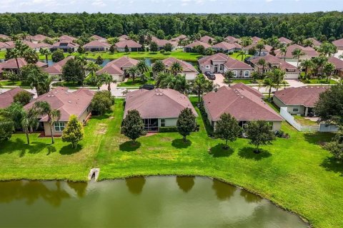 House in Palm Coast, Florida 3 bedrooms, 180.97 sq.m. № 2237894 - photo 16