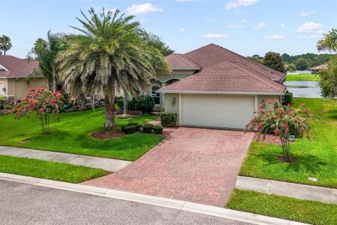 House in Palm Coast, Florida 3 bedrooms, 180.97 sq.m. № 2237894 - photo 9