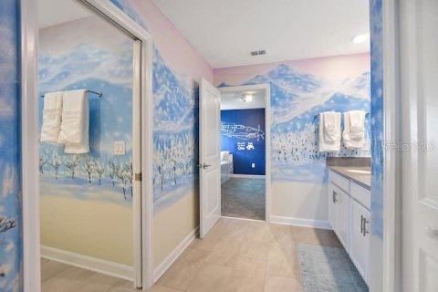 Casa en venta en Kissimmee, Florida, 8 dormitorios, 398.46 m2 № 2232963 - foto 17