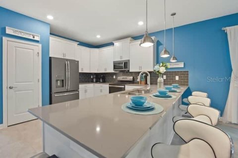 Casa en venta en Kissimmee, Florida, 8 dormitorios, 398.46 m2 № 2232963 - foto 12