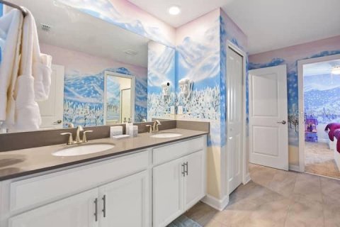 Casa en venta en Kissimmee, Florida, 8 dormitorios, 398.46 m2 № 2232963 - foto 18