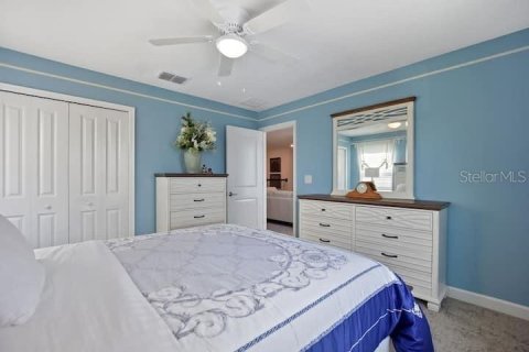 Casa en venta en Kissimmee, Florida, 8 dormitorios, 398.46 m2 № 2232963 - foto 29
