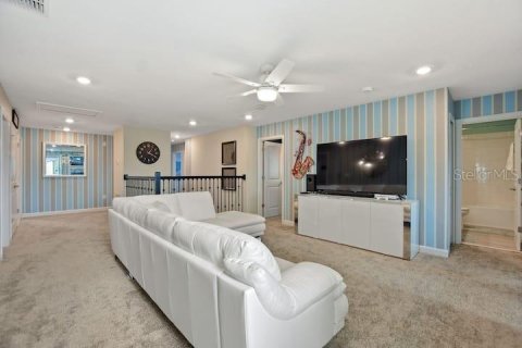 Casa en venta en Kissimmee, Florida, 8 dormitorios, 398.46 m2 № 2232963 - foto 22