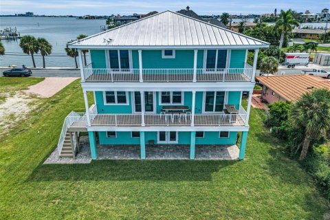 Villa ou maison à vendre à Saint Pete Beach, Floride: 5 chambres, 281.31 m2 № 1914125 - photo 5
