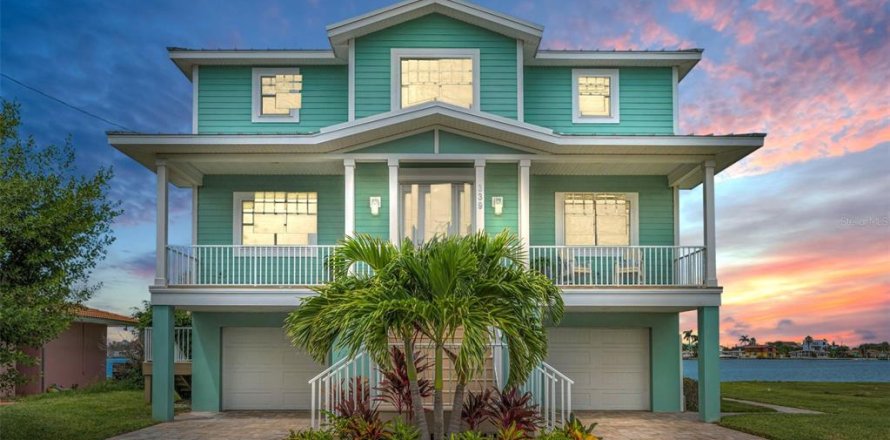 Villa ou maison à Saint Pete Beach, Floride 5 chambres, 281.31 m2 № 1914125