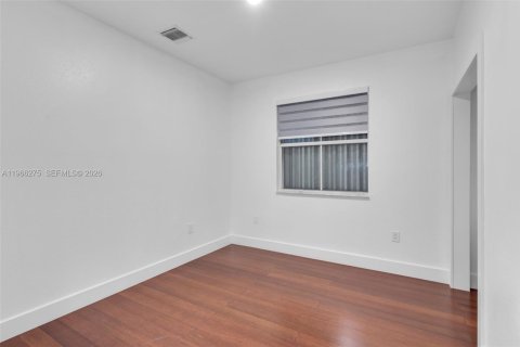 Townhouse in Homestead, Florida 4 bedrooms, 146.04 sq.m. № 2028106 - photo 17