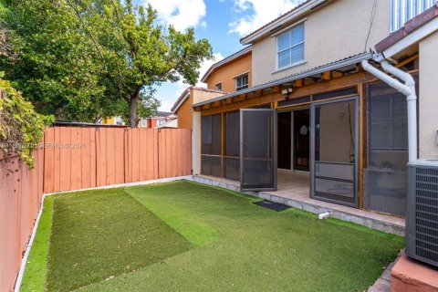 Townhouse in Homestead, Florida 4 bedrooms, 146.04 sq.m. № 2028106 - photo 28