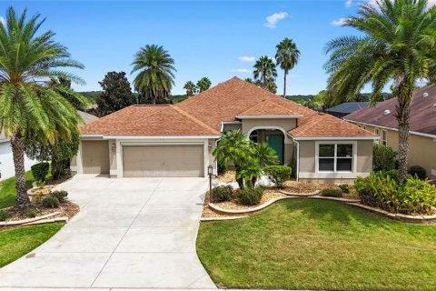House in The Villages, Florida 3 bedrooms, 178.93 sq.m. № 1898783 - photo 2