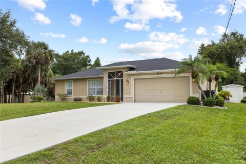 Villa ou maison à vendre à North Port, Floride: 3 chambres, 117.71 m2 № 2399461 - photo 2
