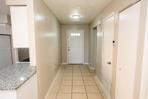 Immobilier commercial à vendre à Rockledge, Floride: 204.57 m2 № 2042562 - photo 7