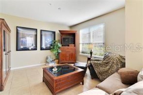 Condo in Orlando, Florida, 3 bedrooms  № 1901595 - photo 6