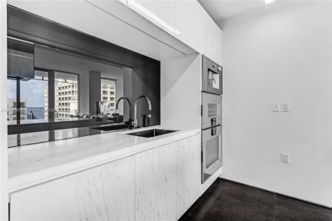 Condominio en venta en Miami Beach, Florida, 2 dormitorios, 180.04 m2 № 1863664 - foto 15