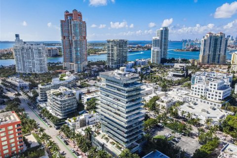 Condominio en venta en Miami Beach, Florida, 2 dormitorios, 180.04 m2 № 1863664 - foto 3