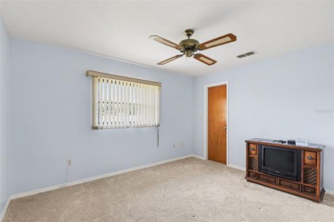 Villa ou maison à vendre à Port Charlotte, Floride: 3 chambres, 196.77 m2 № 2233133 - photo 22