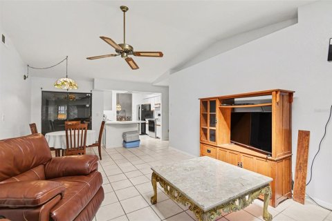 Villa ou maison à vendre à Port Charlotte, Floride: 3 chambres, 196.77 m2 № 2233133 - photo 11