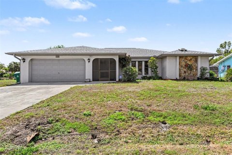 Villa ou maison à vendre à Port Charlotte, Floride: 3 chambres, 196.77 m2 № 2233133 - photo 2