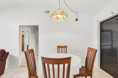 Villa ou maison à vendre à Port Charlotte, Floride: 3 chambres, 196.77 m2 № 2233133 - photo 10