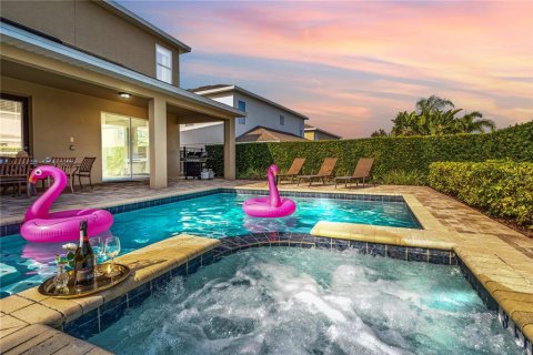 House in Kissimmee, Florida 11 bedrooms, 437.29 sq.m. № 2138184 - photo 2