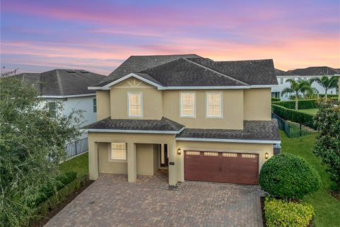Casa en Kissimmee, Florida 11 dormitorios, 437.29 m2 № 2138184