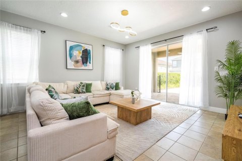 House in Kissimmee, Florida 11 bedrooms, 437.29 sq.m. № 2138184 - photo 13