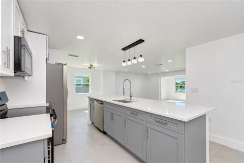 Villa ou maison à vendre à Oldsmar, Floride: 3 chambres, 144 m2 № 2423907 - photo 10