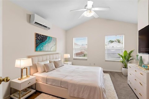 Casa en alquiler en Tampa, Florida, 4 dormitorios, 194.07 m2 № 1796908 - foto 12