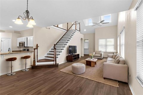 Casa en alquiler en Tampa, Florida, 4 dormitorios, 194.07 m2 № 1796908 - foto 5