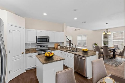 Casa en alquiler en Tampa, Florida, 4 dormitorios, 194.07 m2 № 1796908 - foto 6