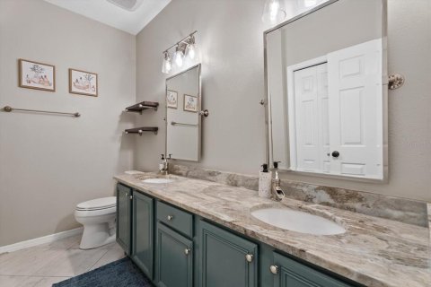 Casa en venta en Tampa, Florida, 4 dormitorios, 263.75 m2 № 2223715 - foto 24