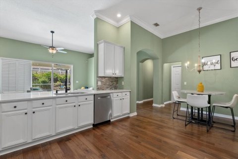 Casa en venta en Tampa, Florida, 4 dormitorios, 263.75 m2 № 2223715 - foto 10